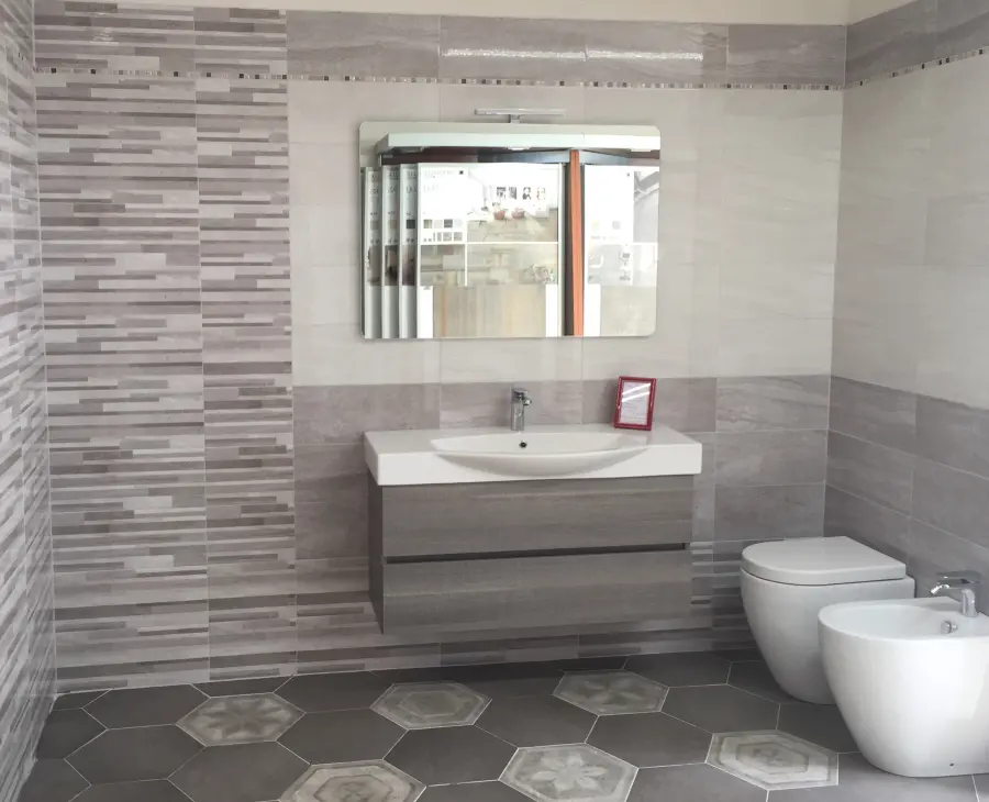 Bagno minimal: ecco come organizzare i complementi d'arredo